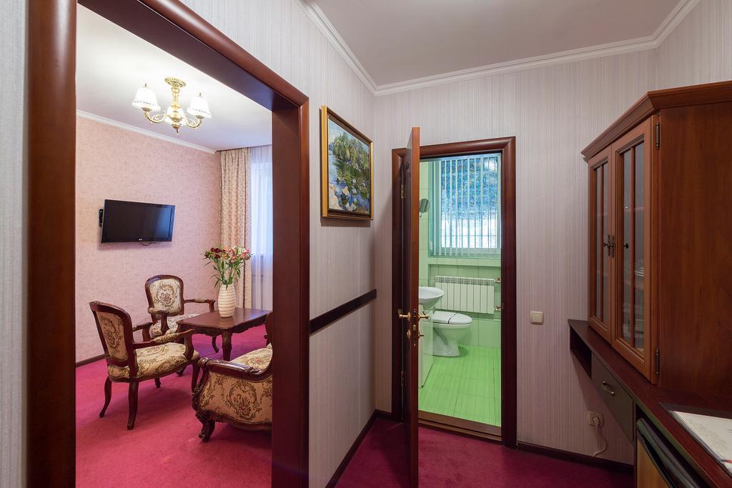 Grand Christer Hotel 키예프 외부 사진